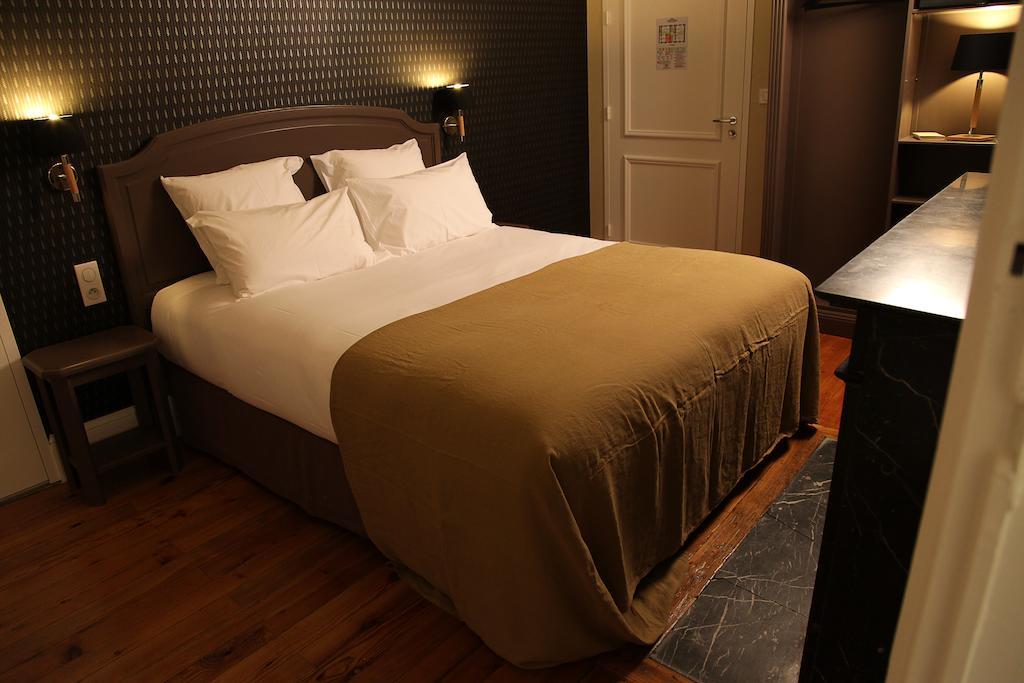 Hotel Le Gentleman La Fleche Room photo